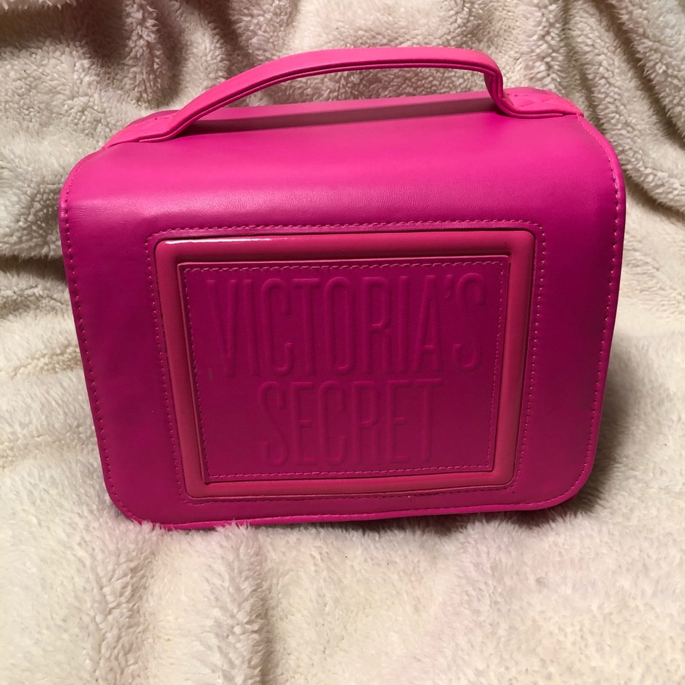 VICTORIA'S SECRET Hanging cosmetics travel train